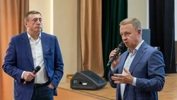 Мэр Южно-Сахалинска Сергей Надсадин ответил на вопросы жителей Дальнего и Елочек