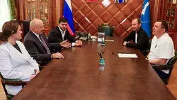 Валерий Лимаренко провел встречу с представителями Федерации спортивной борьбы России