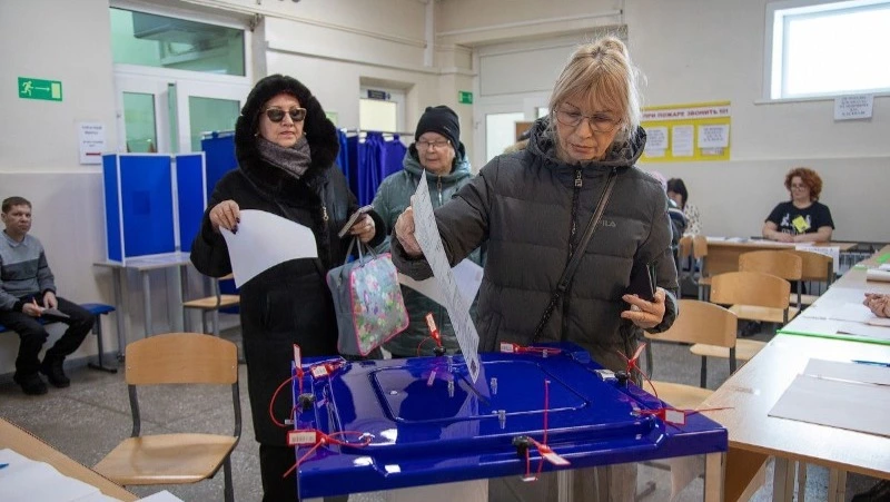 В Южно-Сахалинске продолжается голосование на выборах президента