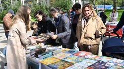 На фестивале «Книжный парк» юные и взрослые сахалинцы побывали в сказочном мире Пушкина