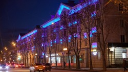 Динамическая подсветка украсила 10 многоквартирных домов на улице Ленина