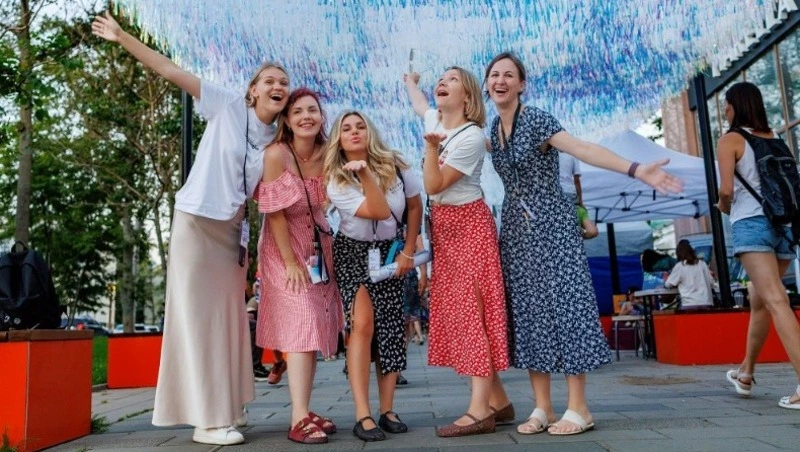 Рисунок ветра: необычный арт-объект появился на Компроспекте в Южно-Сахалинске
